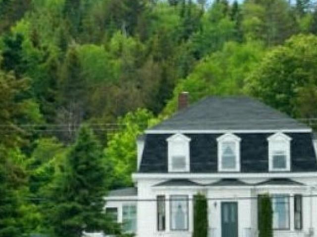 House for sale in Saanich, British Columbia