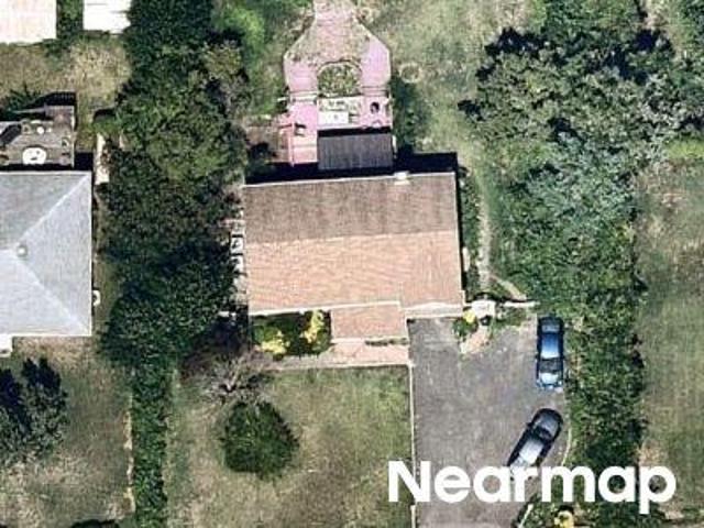 House for sale in Baywood, Town of Islip
