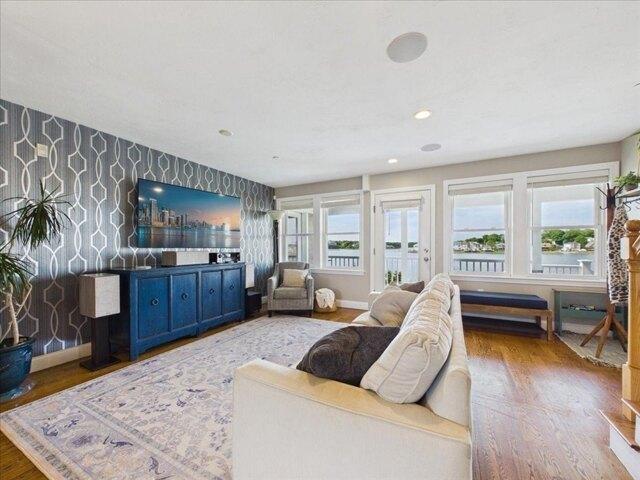 Condo for sale in Hull, Massachusetts