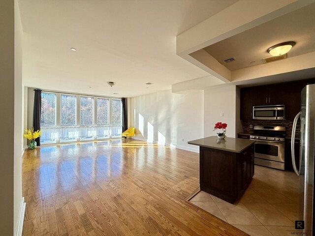 Condo for sale in Arverne, New York