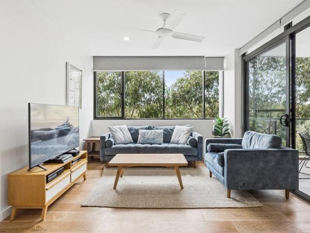 Apartment for sale in Lower North Shore, Sydney
