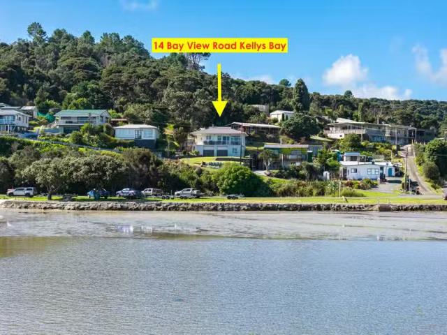 House for sale in Wairau Valley