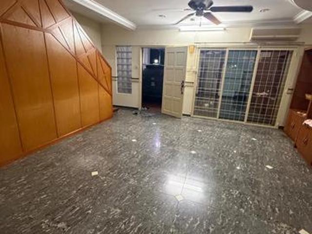 Terraced House for rent in Mukim 13, Georgetown