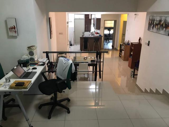Townhouse for sale in Petaling, Subang Jaya
