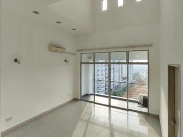 Townhouse for sale in Petaling, Subang Jaya