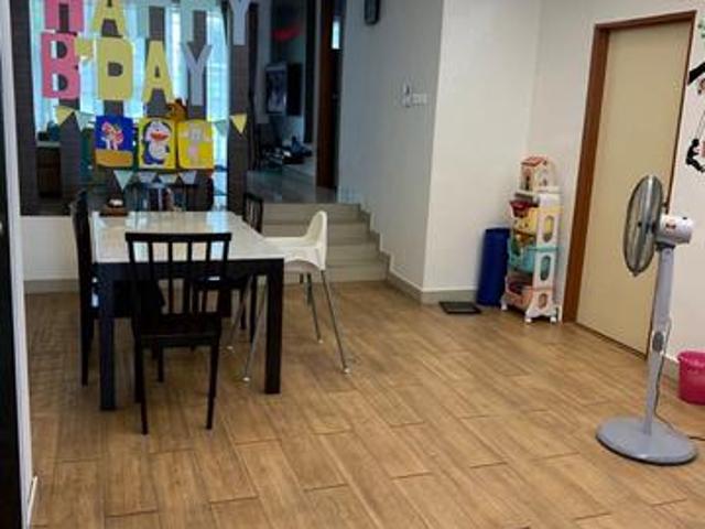Townhouse for sale in Petaling, Subang Jaya