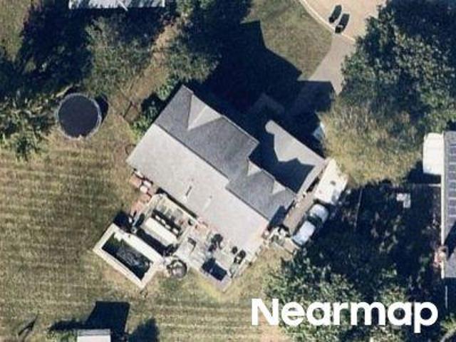 House for sale in Mchenry, Illinois