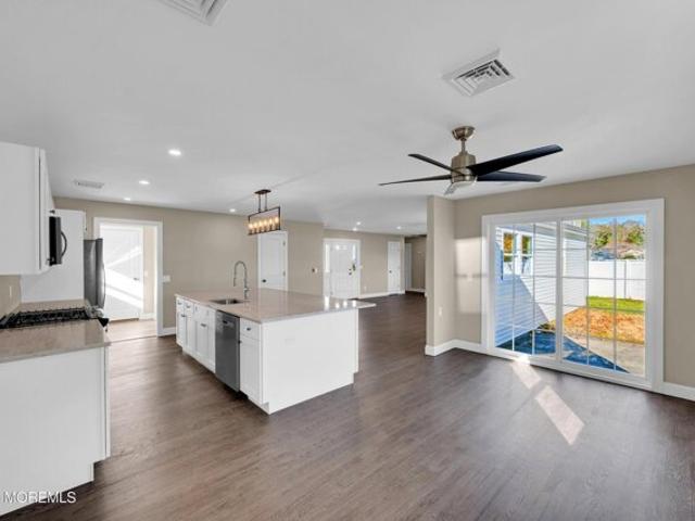 House for sale in Lanoka Harbor, New Jersey