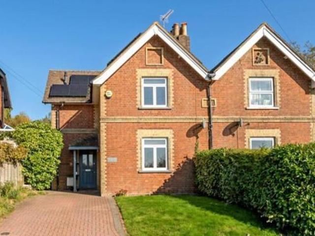 House for sale in Hawkenbury, Sandown Park