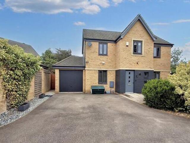 House for sale in Hampton Green, Cambridgeshire