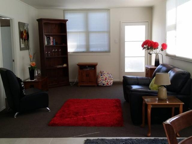 Apartment for rent in Baylys Beach, Northland