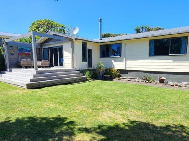 House for rent in Baylys Beach, Kaipara District