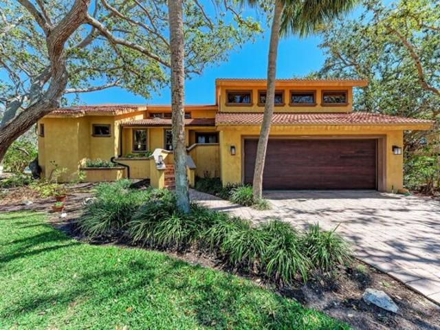 House for sale in Longboat Key
