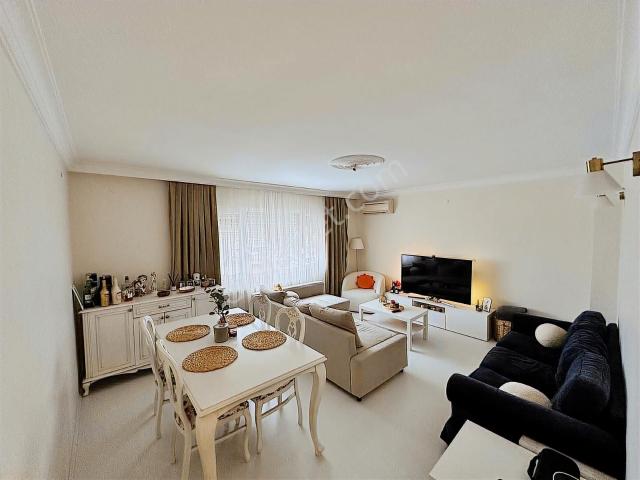 Bayrakli, İzmir içerisinde satılık mülk