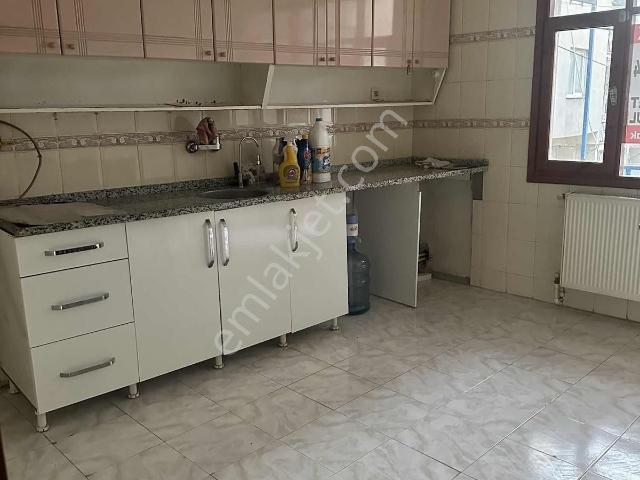 Bayrakli, İzmir içerisinde kiralık mülk
