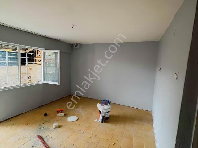 Alpaslan Mahallesi, Bayraklı içerisinde kiralık mülk