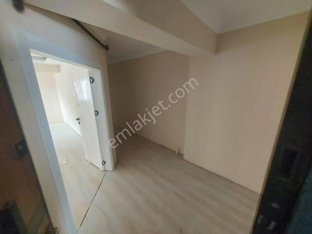 Alpaslan Mahallesi, Bayraklı içerisinde satılık mülk