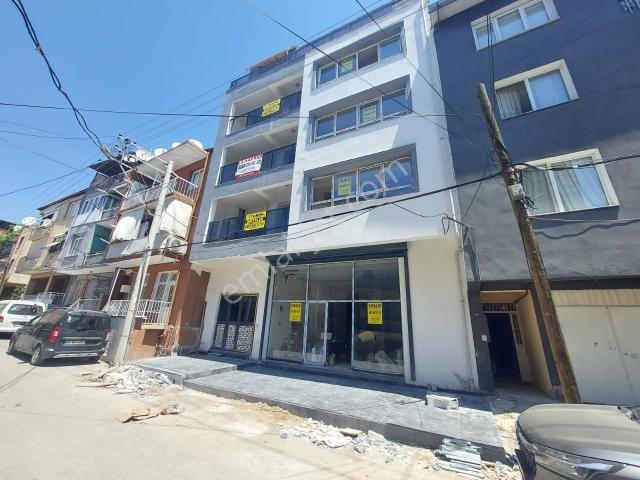 Bayrakli, İzmir içerisinde satılık mülk