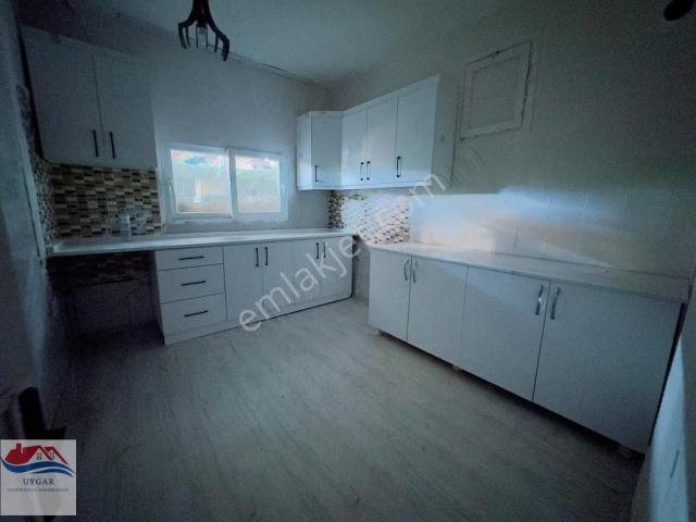 Bayrakli, İzmir içerisinde kiralık mülk
