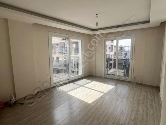 Bayrakli, İzmir içerisinde kiralık mülk