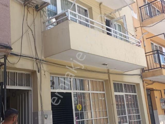 Bayrakli, İzmir içerisinde satılık mülk