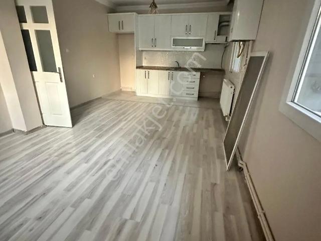 Bayrakli, İzmir içerisinde kiralık mülk