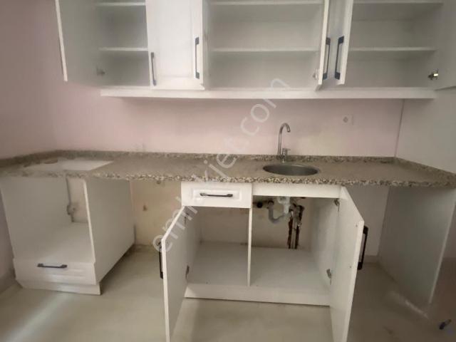 Bayrakli, İzmir içerisinde kiralık mülk