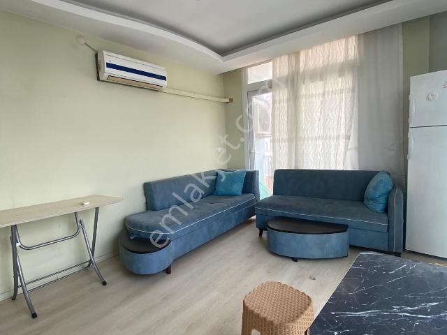 Bayrakli, İzmir içerisinde kiralık mülk