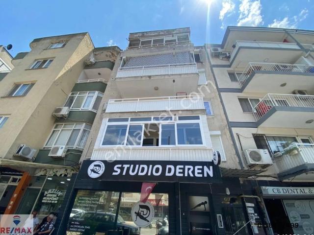 Bayrakli, İzmir içerisinde kiralık mülk