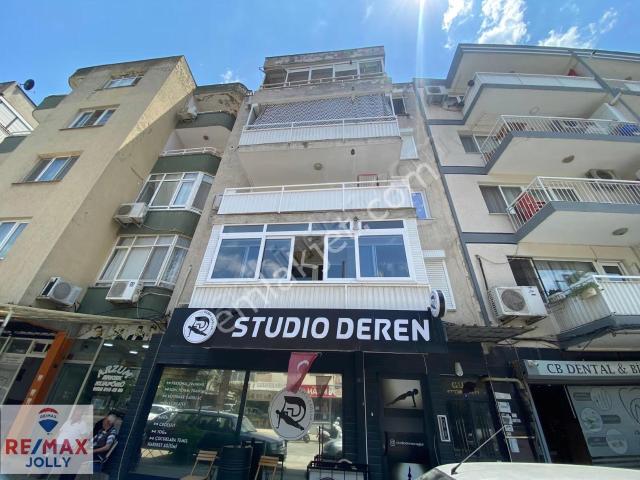 Bayrakli, İzmir içerisinde kiralık mülk