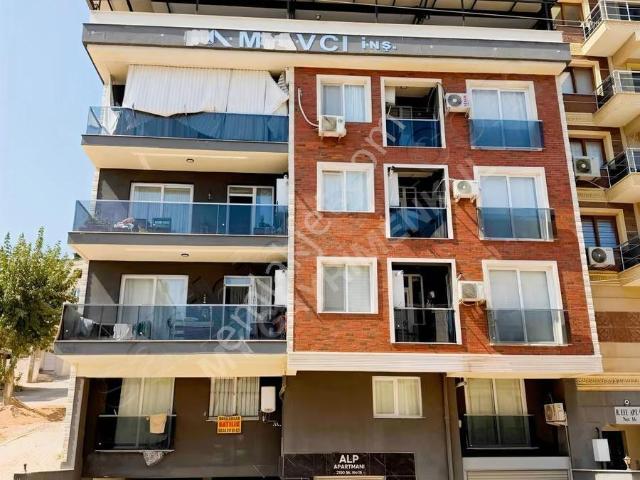 Bayrakli, İzmir içerisinde kiralık mülk