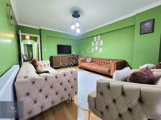 Bayrakli, İzmir içerisinde satılık mülk