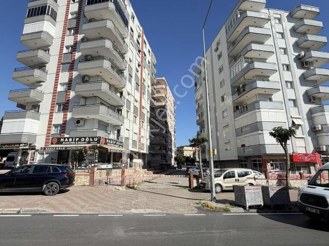 Bayrakli, İzmir içerisinde satılık mülk