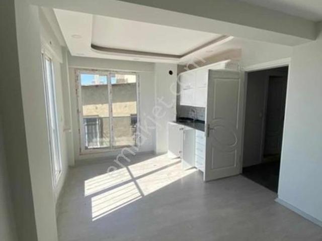Bayrakli, İzmir içerisinde satılık mülk