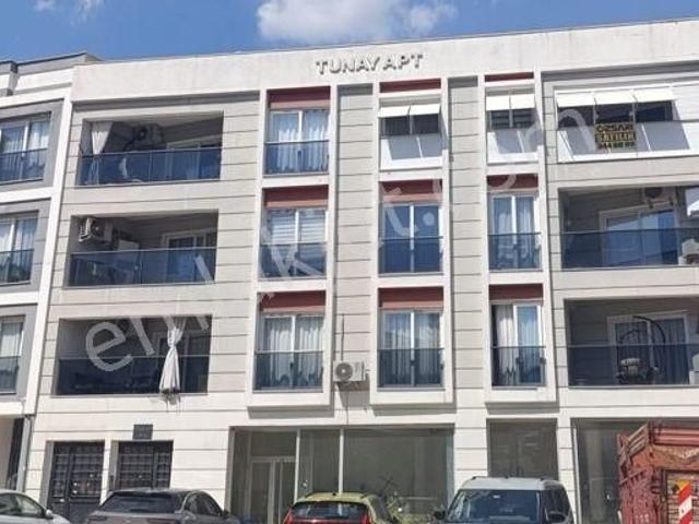 Bayrakli, İzmir içerisinde satılık mülk
