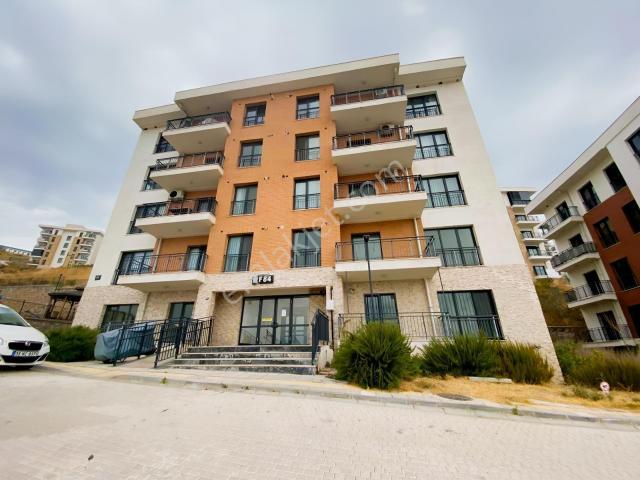 Bayraklı TOKİ konutları, Bayraklı içerisinde kiralık mülk
