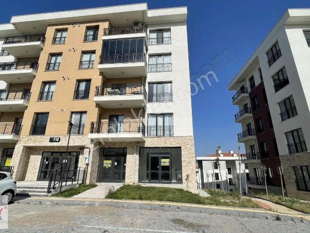 Bayrakli, İzmir içerisinde kiralık mülk