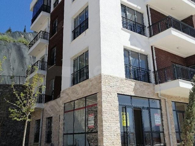 Bayrakli, İzmir içerisinde satılık Dükkan