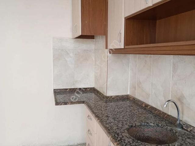 Manavkuyu Mahallesi, Bayraklı içerisinde kiralık mülk