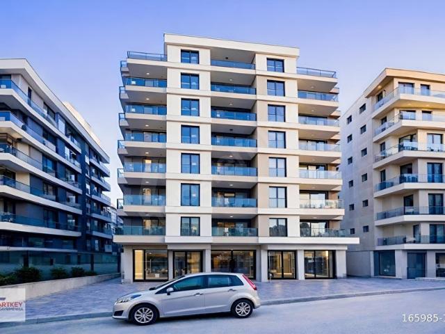Bayrakli, İzmir içerisinde satılık mülk