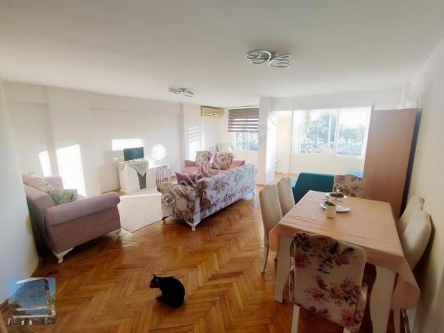 Fuat Edip Baksı Mahallesi, Bayraklı içerisinde kiralık mülk