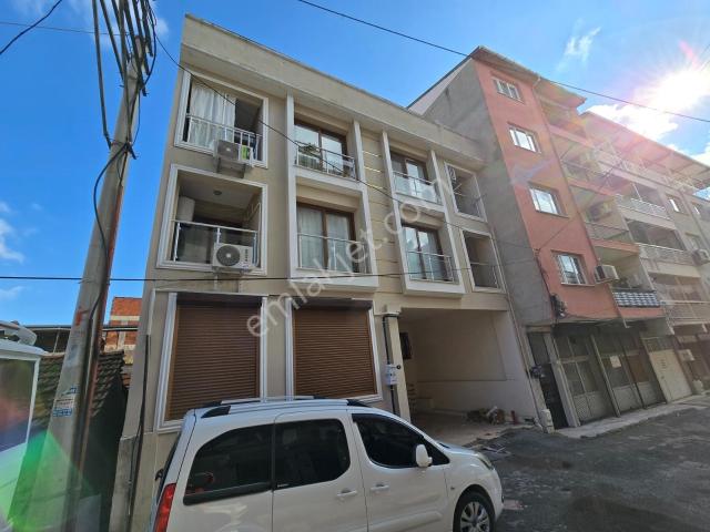 Bayrakli, İzmir içerisinde satılık mülk