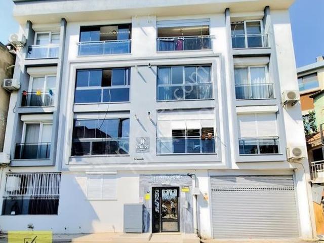 Gümüşpala Mahallesi, Bayraklı içerisinde satılık mülk