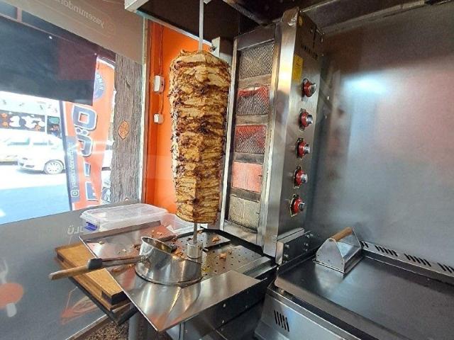Bayrakli, İzmir içerisinde satılık Restoran