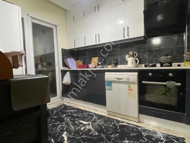 Bayrakli, İzmir içerisinde satılık mülk