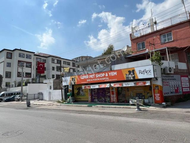 Bayrakli, İzmir içerisinde satılık Bina