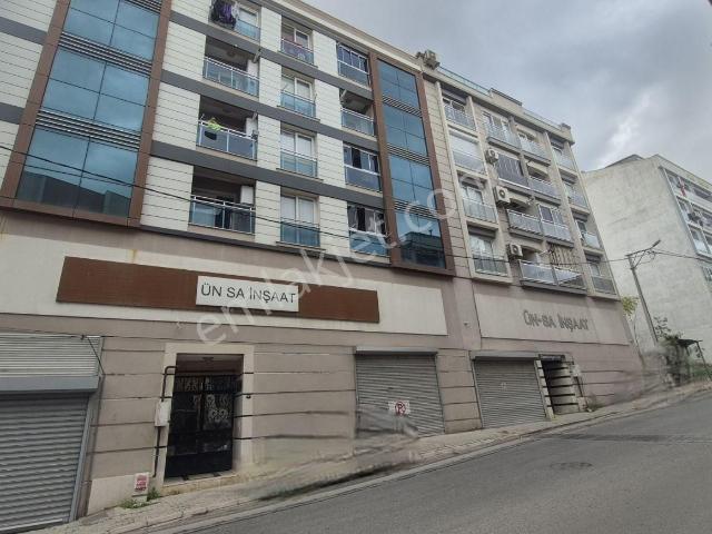 Bayrakli, İzmir içerisinde satılık mülk