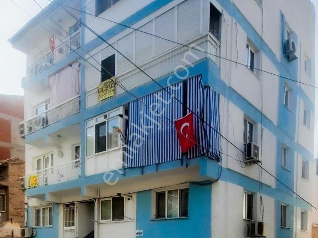 Fuat Edip Baksı Mahallesi, Bayraklı içerisinde satılık mülk