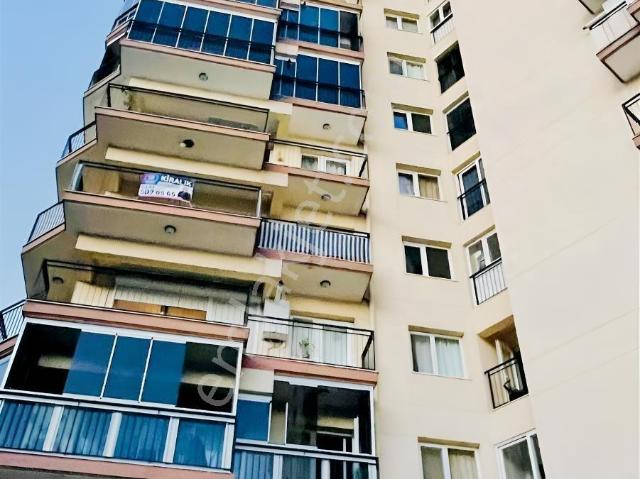 Fuat Edip Baksı Mahallesi, Bayraklı içerisinde kiralık mülk