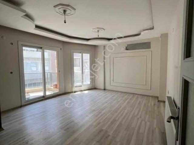 Fuat Edip Baksı Mahallesi, Bayraklı içerisinde kiralık mülk